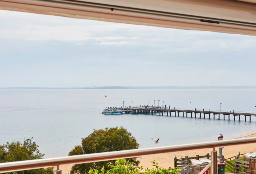 Beach HQ Restaurant & Bar