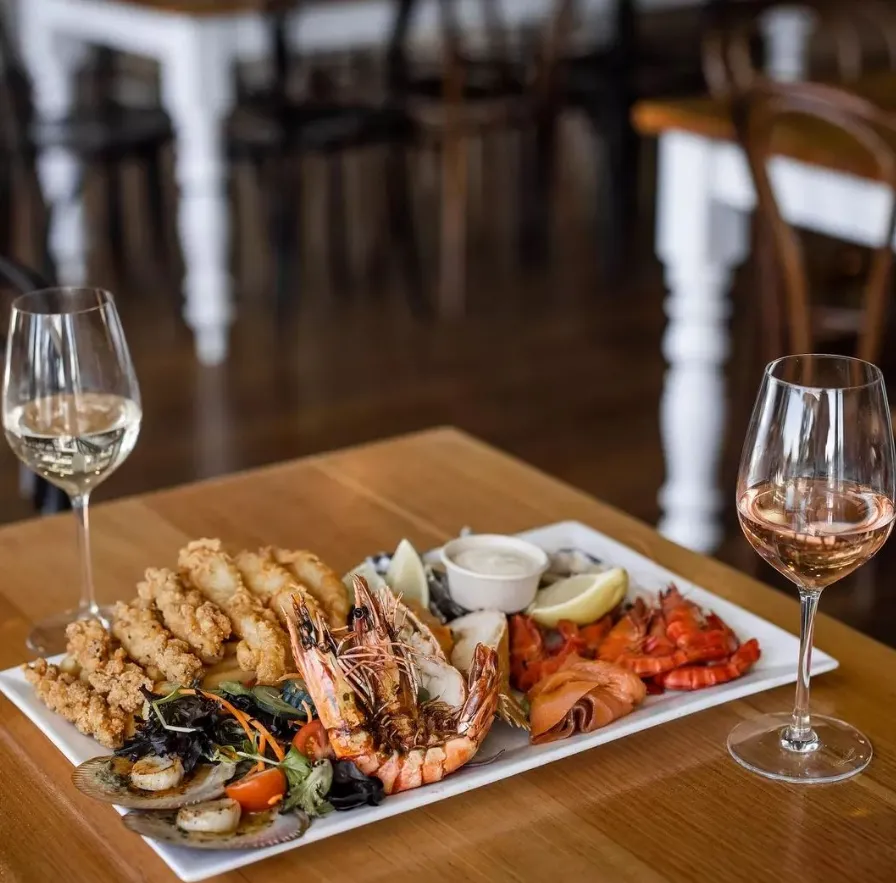 Dining in Jervis Bay
