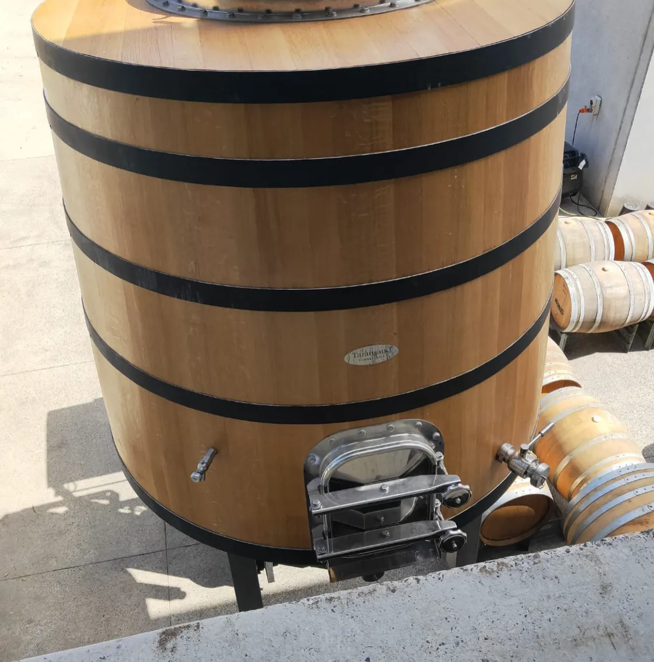 Hoddles Creek Estate’s winemaking