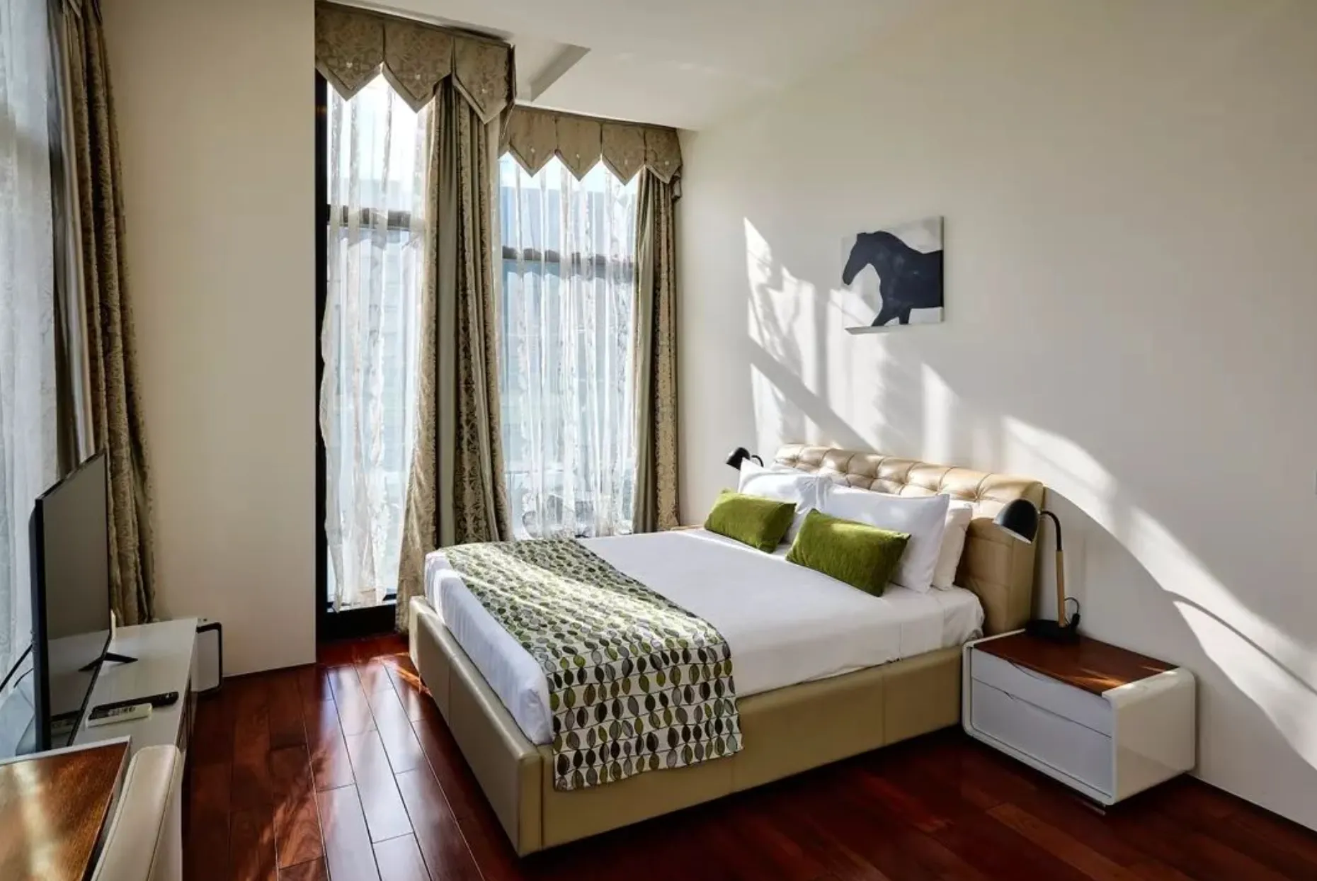 Pegasus Apartments Hotel