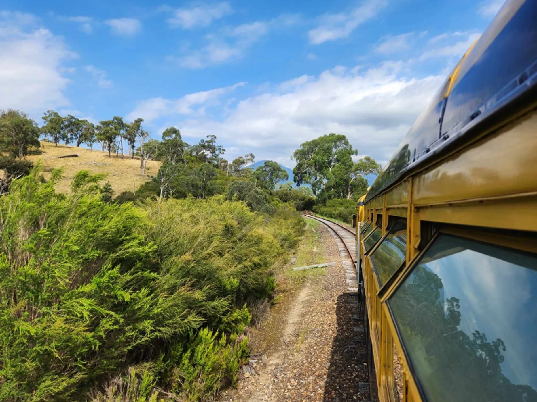Scenic Train Journeys Through the Yarra Valle