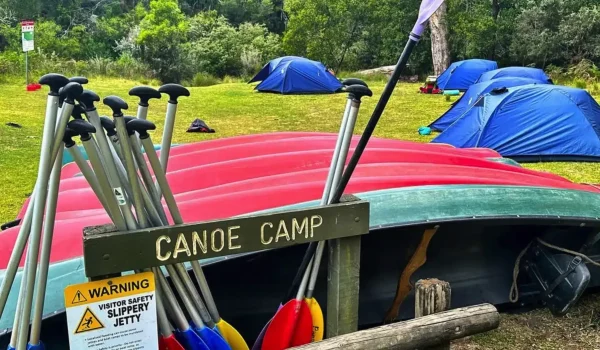 Canoes and kayaks in the Grampians National Park