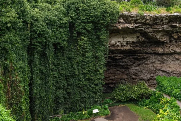 Discover Mount Gambier
