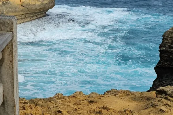 The Arches Marine Sanctuary