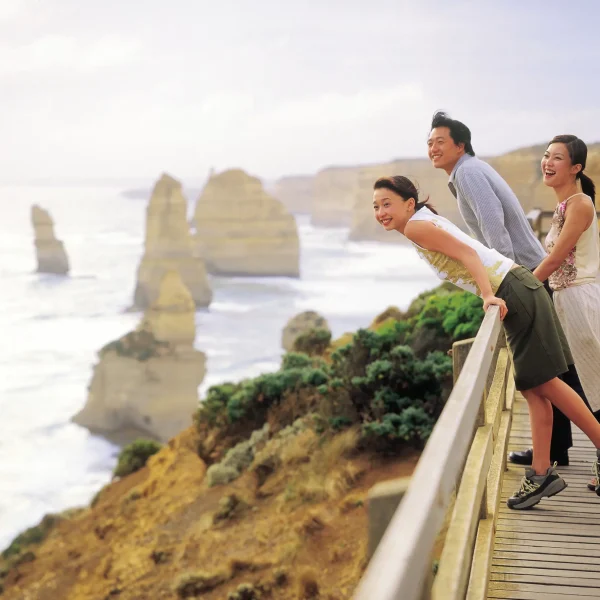 travel to melbourne from adelaide