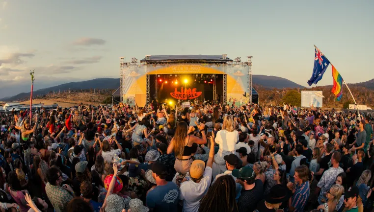 things to do and see in tasmania