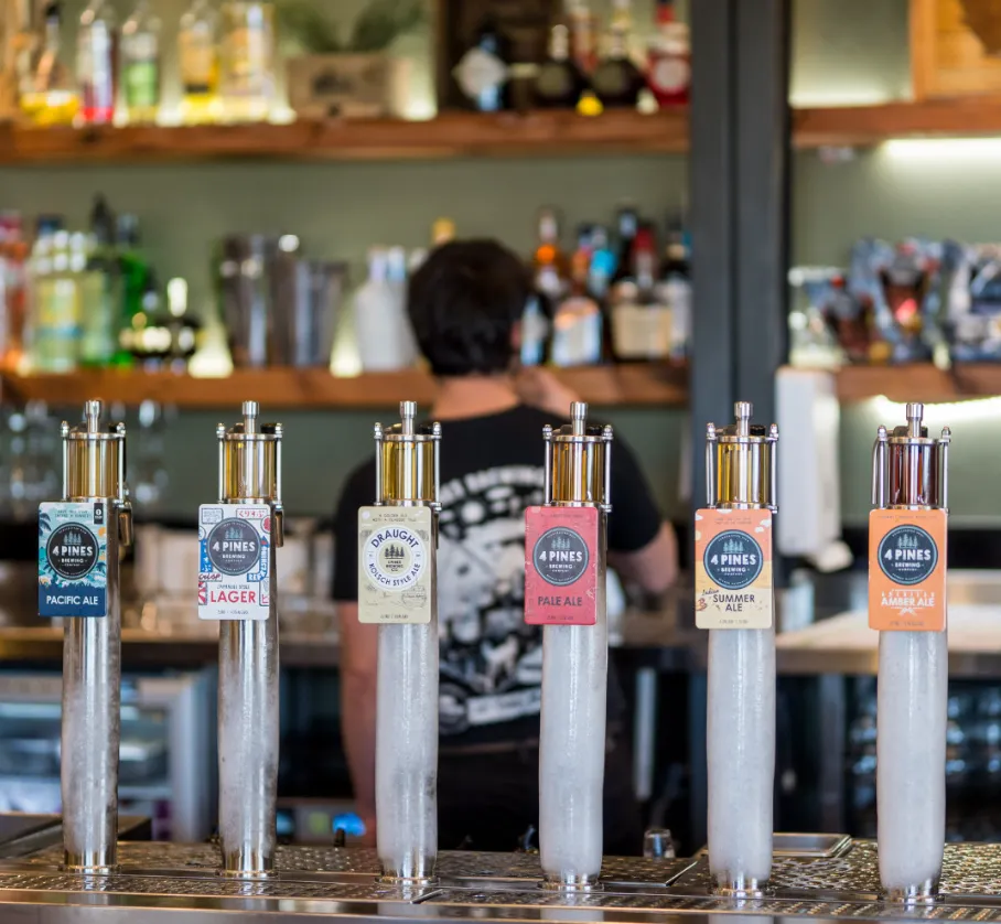 things to do in manly at night