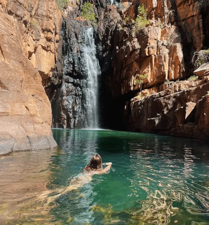 travelling from qld to nt